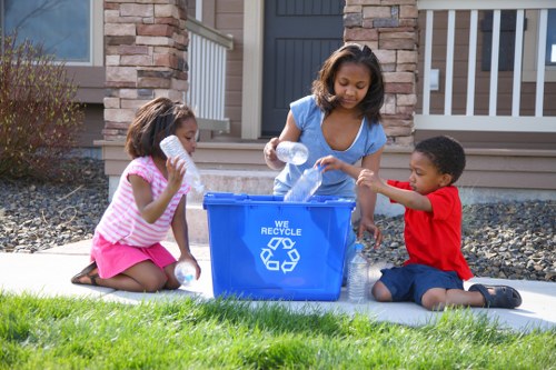 Sorting recyclable materials for waste management